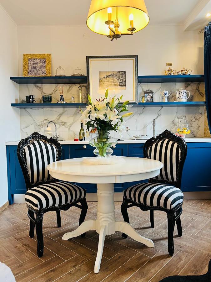 La Dolce Vita Luxury Apartments With Best Free Private Parking In City Center Pula Exteriör bild