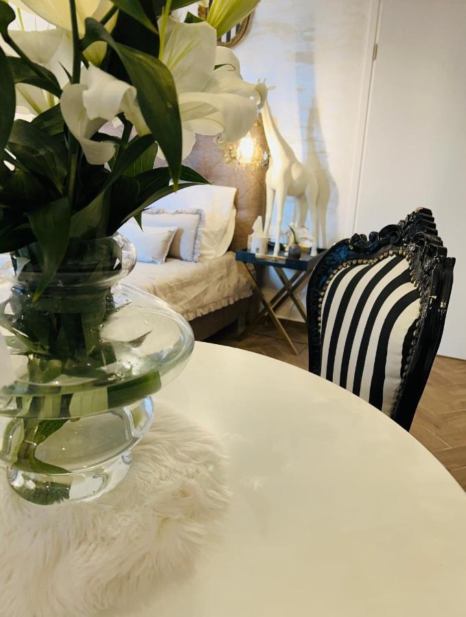 La Dolce Vita Luxury Apartments With Best Free Private Parking In City Center Pula Exteriör bild