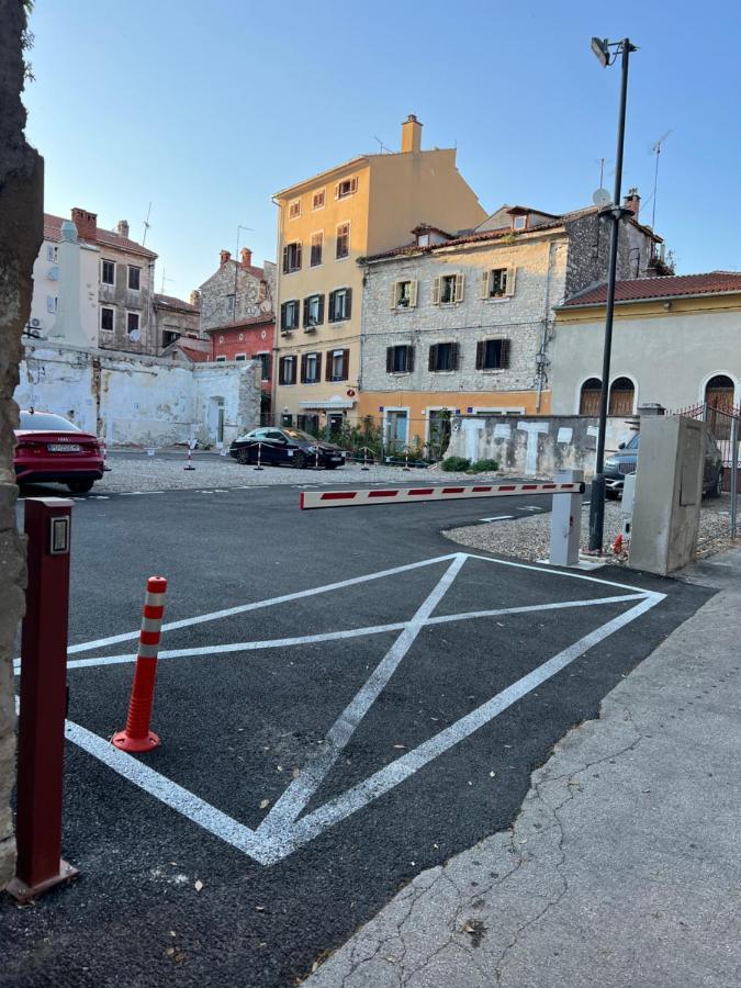 La Dolce Vita Luxury Apartments With Best Free Private Parking In City Center Pula Exteriör bild