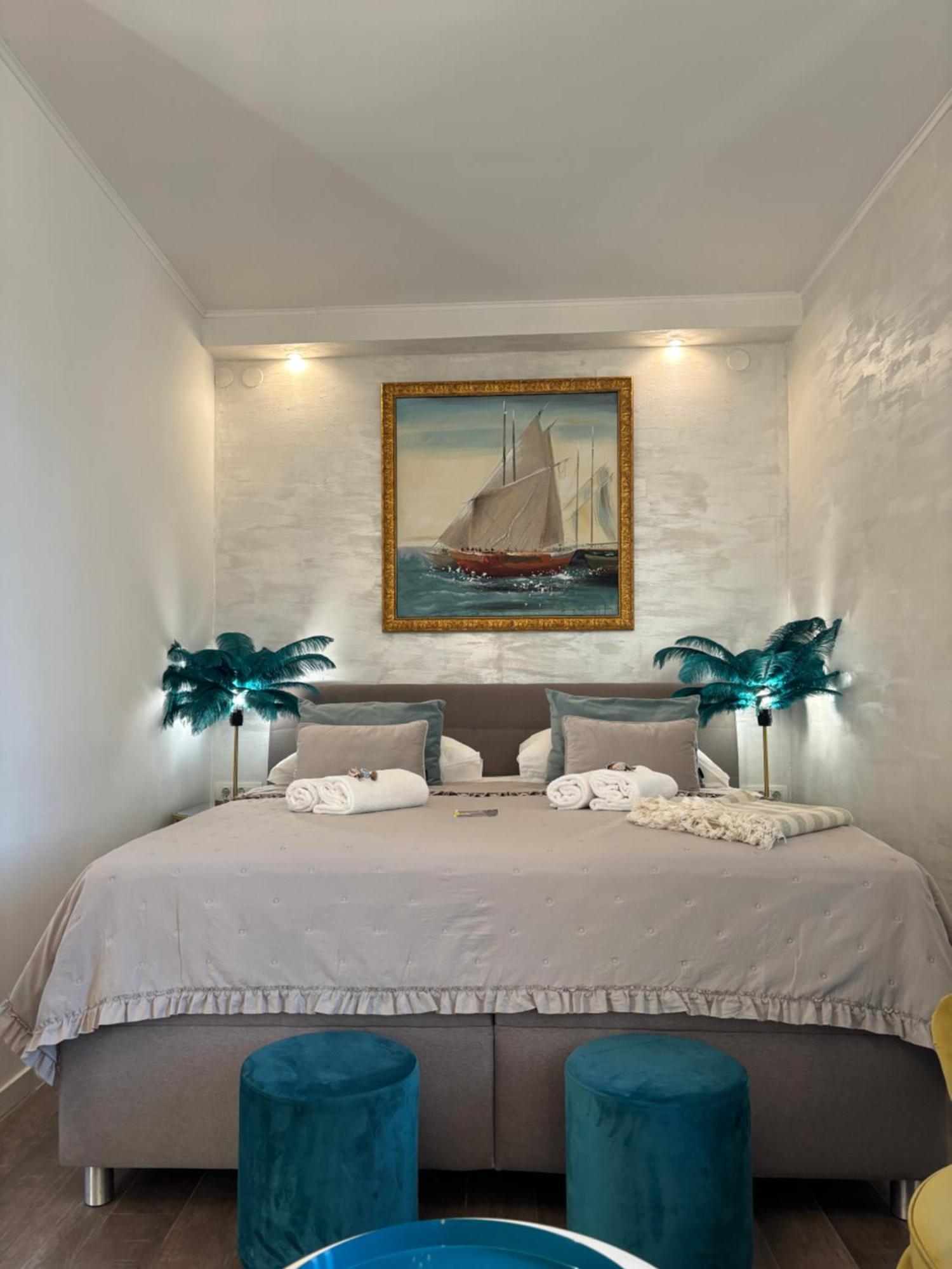 La Dolce Vita Luxury Apartments With Best Free Private Parking In City Center Pula Exteriör bild